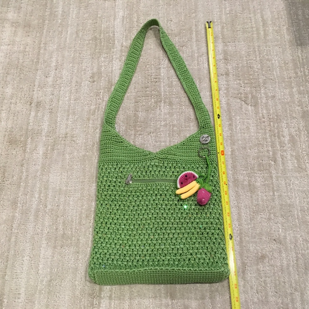 The Sak Vtg Green Sequin Crochet Shoulder Bag with Removeable Bag Fruit Charm - Picture 8 of 11
